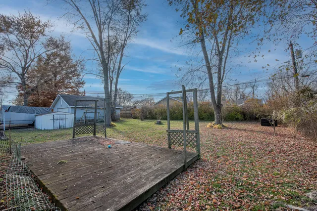 $245,900 | 754 Governor Road, Valparaiso, IN 46385