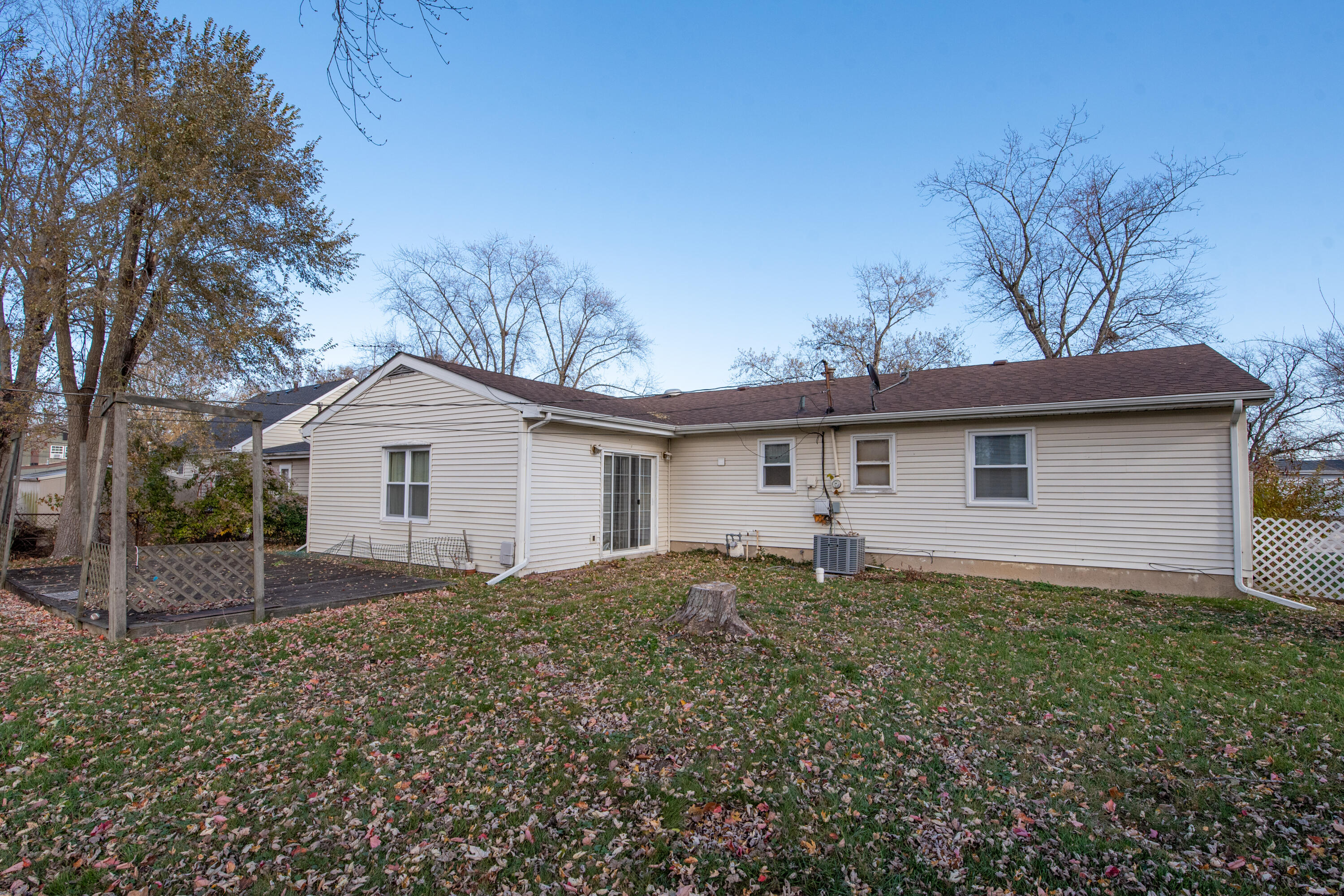 754 Governor Road Valparaiso, IN 46385 - Photo 32 of 33 3000x2002