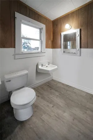 $160,000 | 107 South Crockett Avenue, Cameron, TX 76520