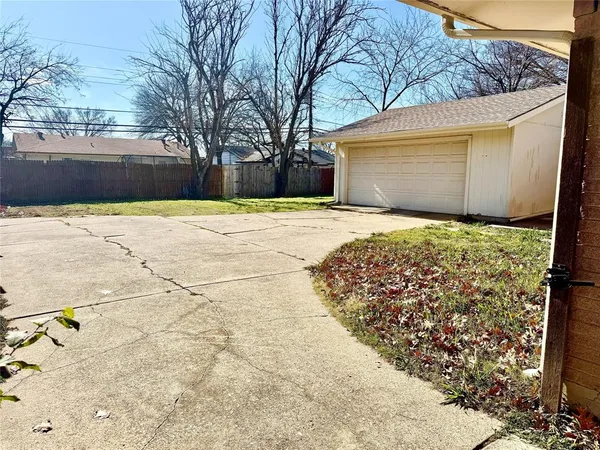 $2,600 | 505 Melrose Drive, Richardson, TX 75080