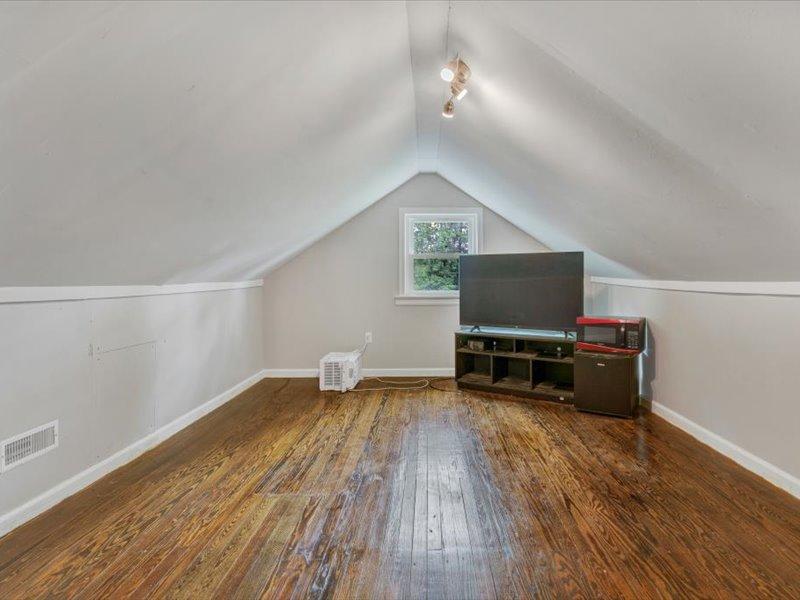 6774 Shingle Ridge Road Roanoke, VA 24018 - Photo 22 of 32 20-062220210080