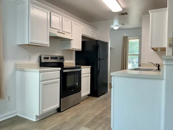 $1,550 | 244 Marvin Cove, Hutto, TX 78634