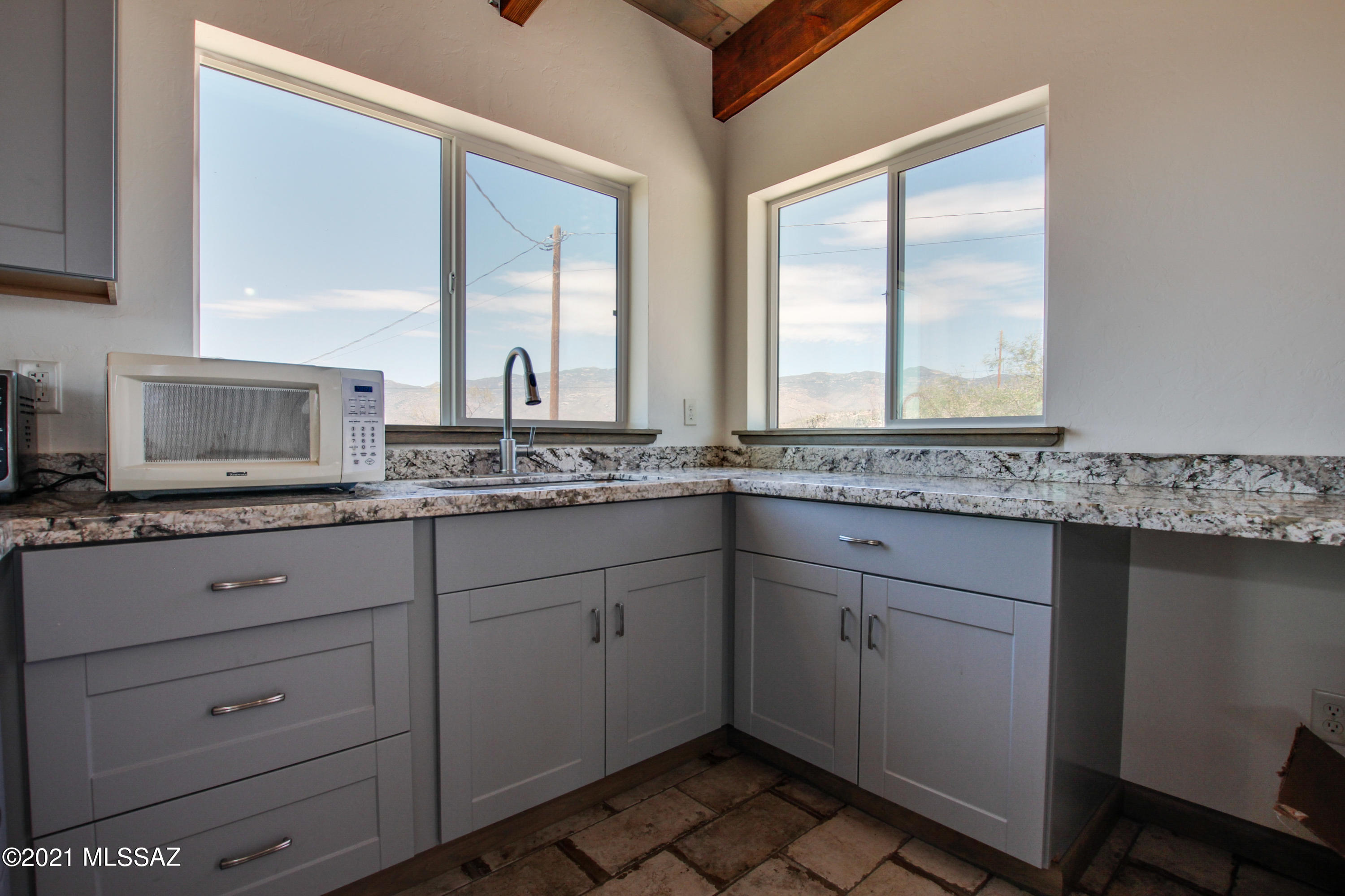 8131 South Pistol Hill Road Vail, AZ 85641 - Photo 5 of 50