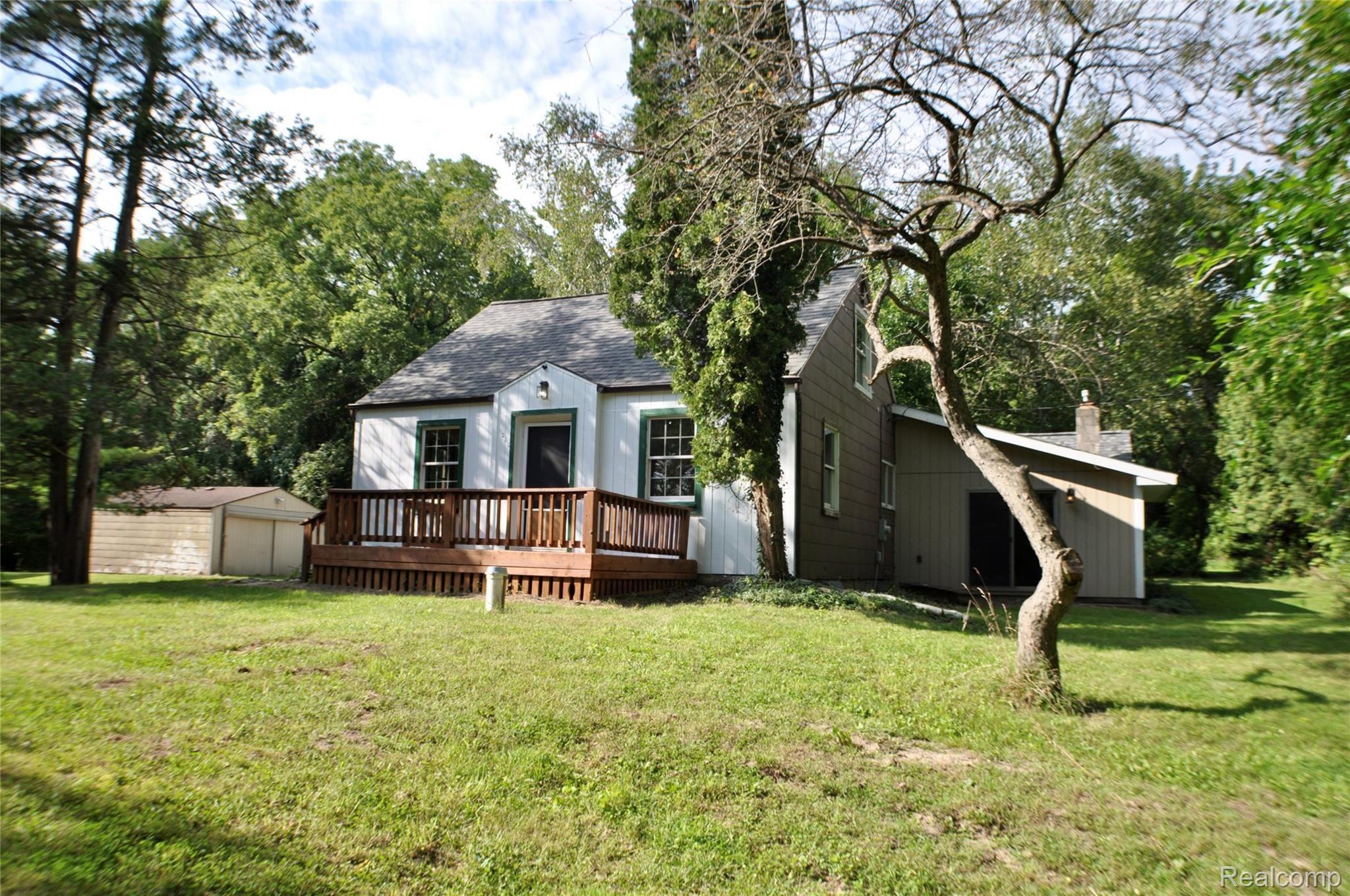 1245 E. Buno, Milford Twp 2.04 Acres!