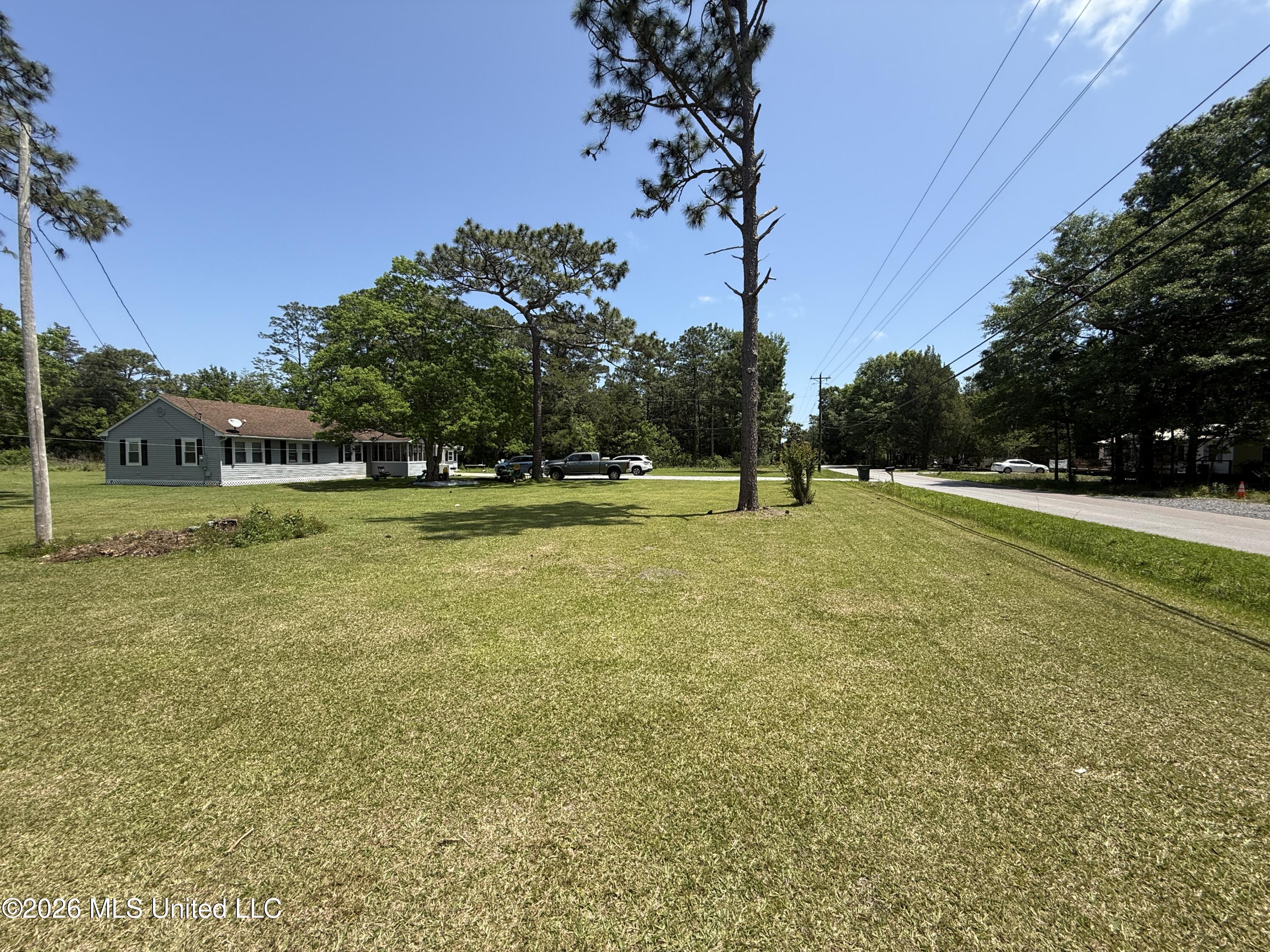 7204 Coda Road Moss Point, MS 39562 - Photo 3 of 20 IMG_8207