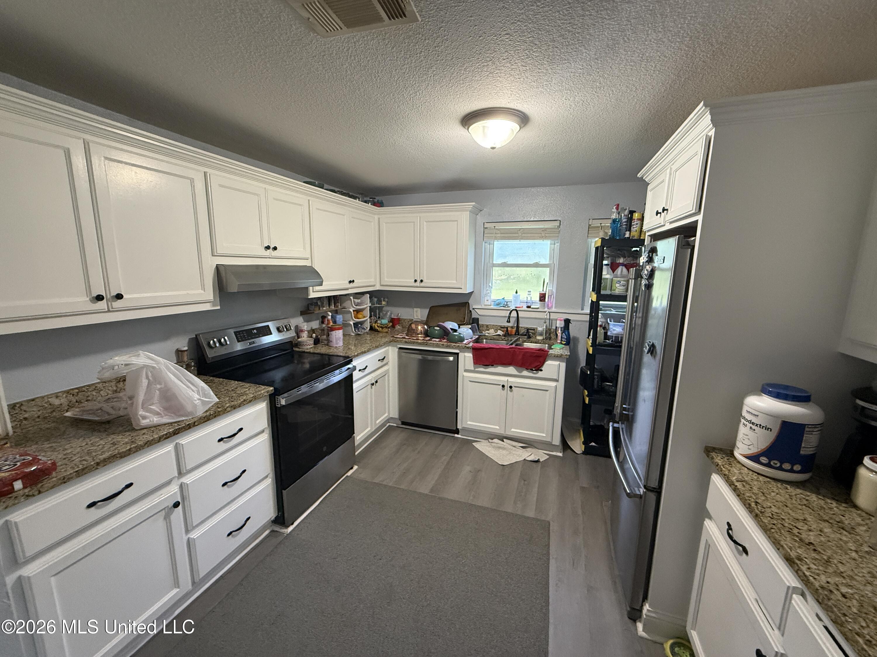 7204 Coda Road Moss Point, MS 39562 - Photo 6 of 20 IMG_8198