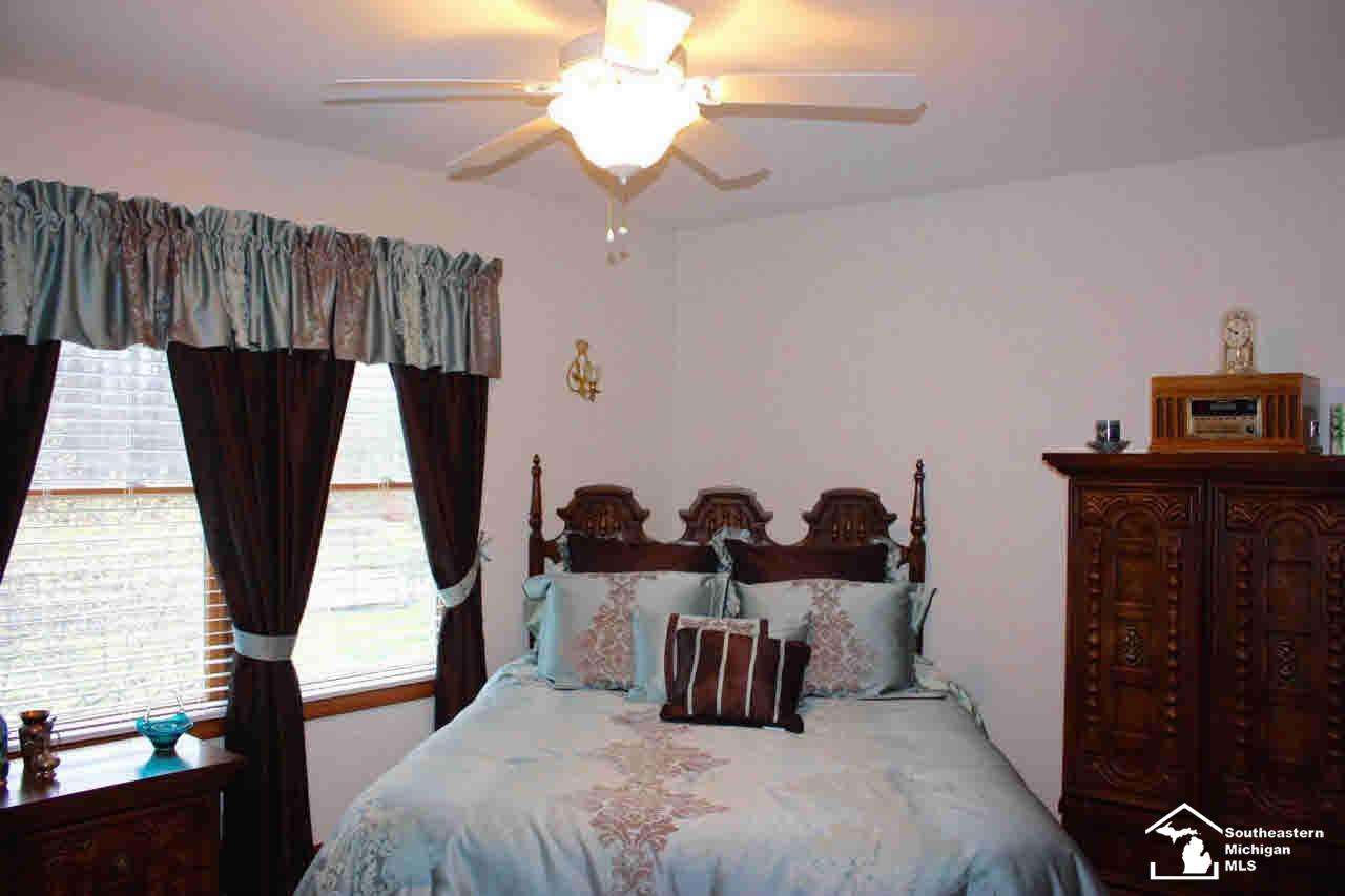 4125 Clegg Road Lambertville, MI 48144 - Photo 18 of 30 Bedroom