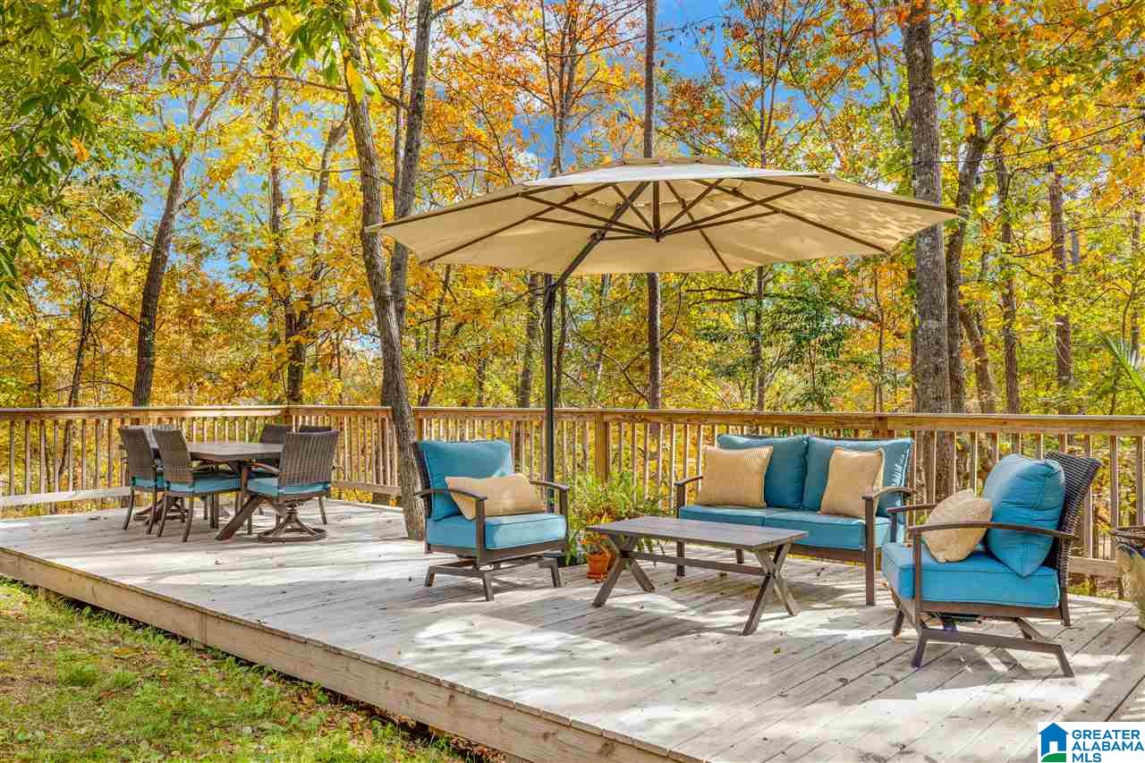 841 Round Hill Road Pelham, AL 35124 - Photo 2 of 22