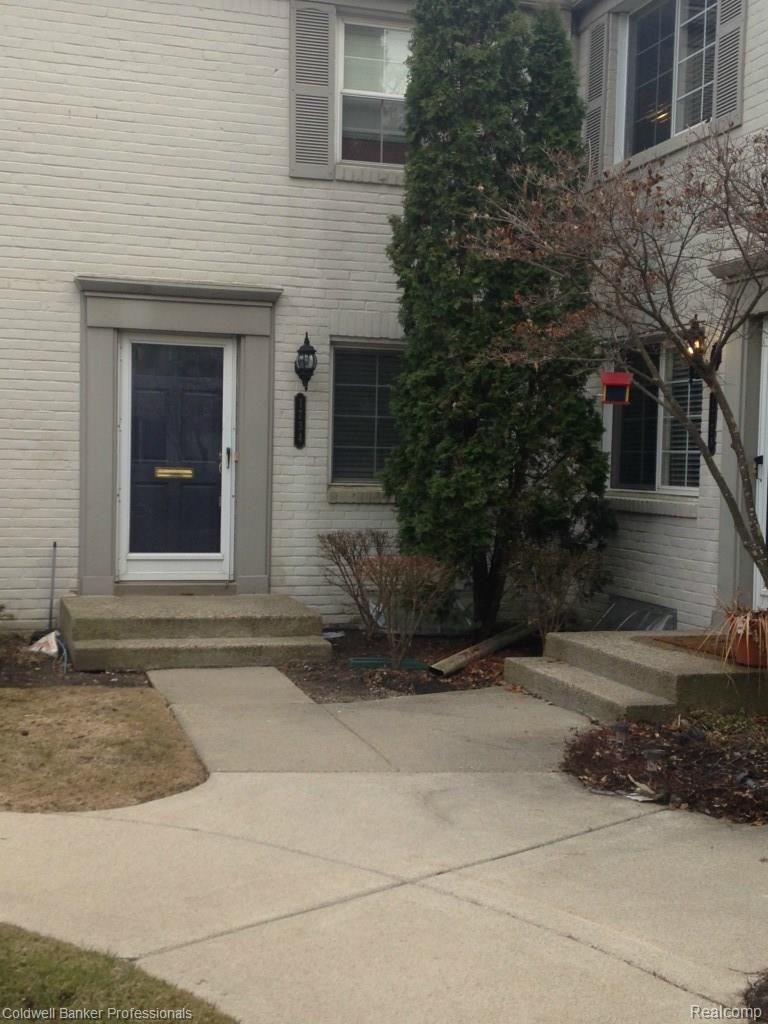 1734 Graefield Road Birmingham, MI 48009 - Photo 1 of 12 photo 1.jpg