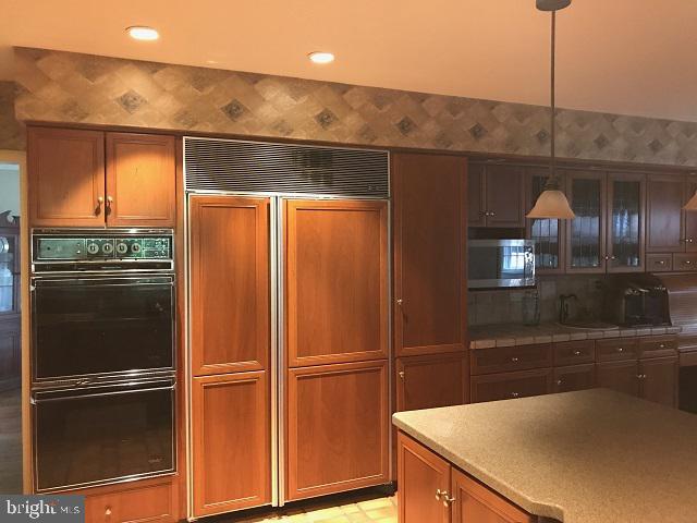 154 Rathton Road York, PA 17403 - Photo 9 of 36 Gallery Image 9