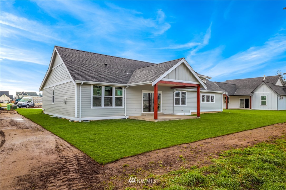 2244 Berryman Loop Lynden, WA 98264 - Photo 3 of 33