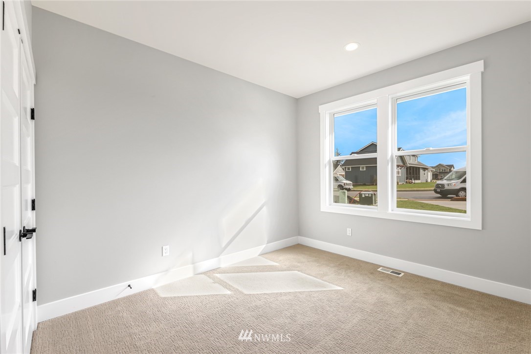 2244 Berryman Loop Lynden, WA 98264 - Photo 28 of 33