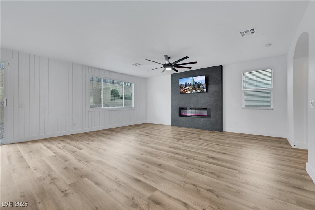 8043 Tank Loop Street Las Vegas, NV 89166 - Photo 3 of 35