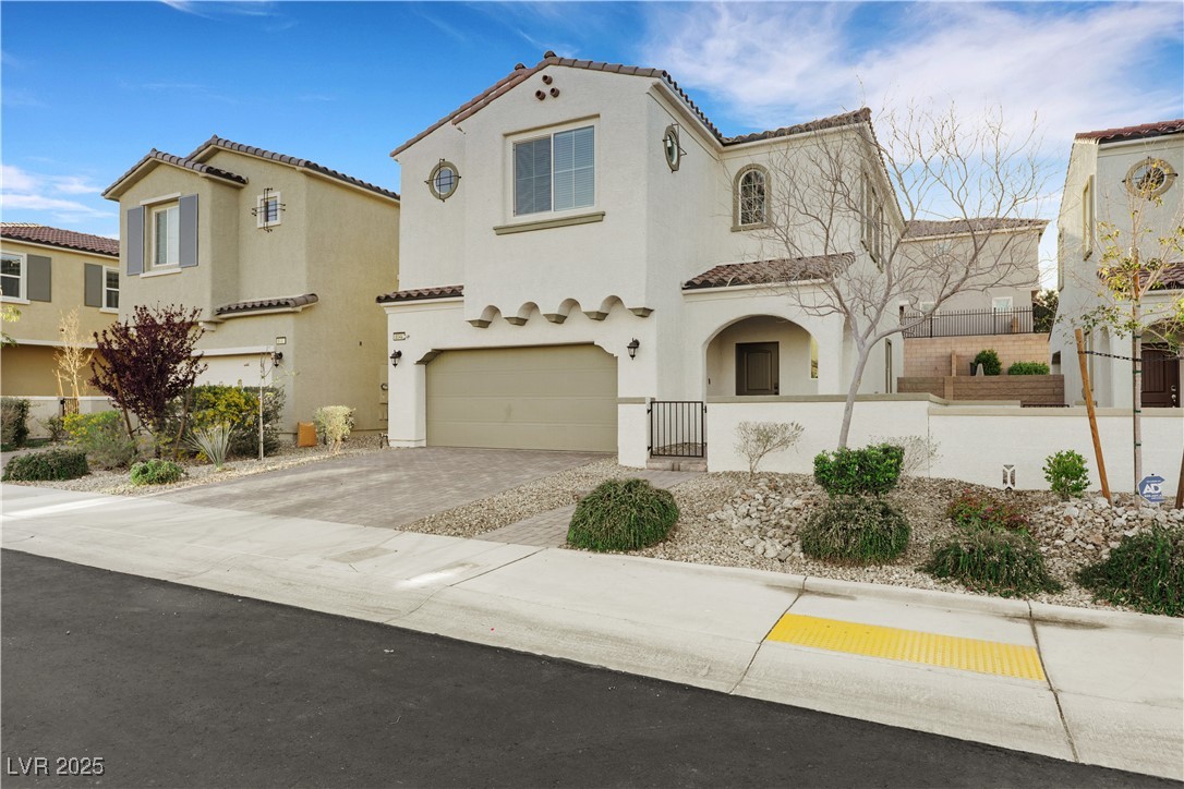 8043 Tank Loop Street Las Vegas, NV 89166 - Photo 6 of 35