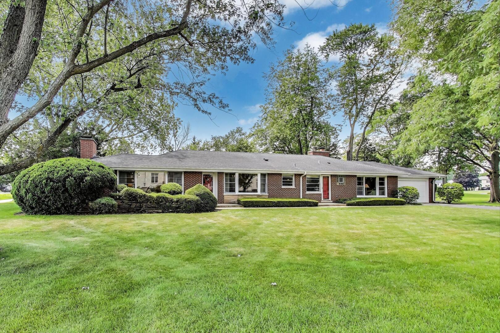 2300 Landwehr Road Northbrook, IL 60062 - Photo 2 of 36