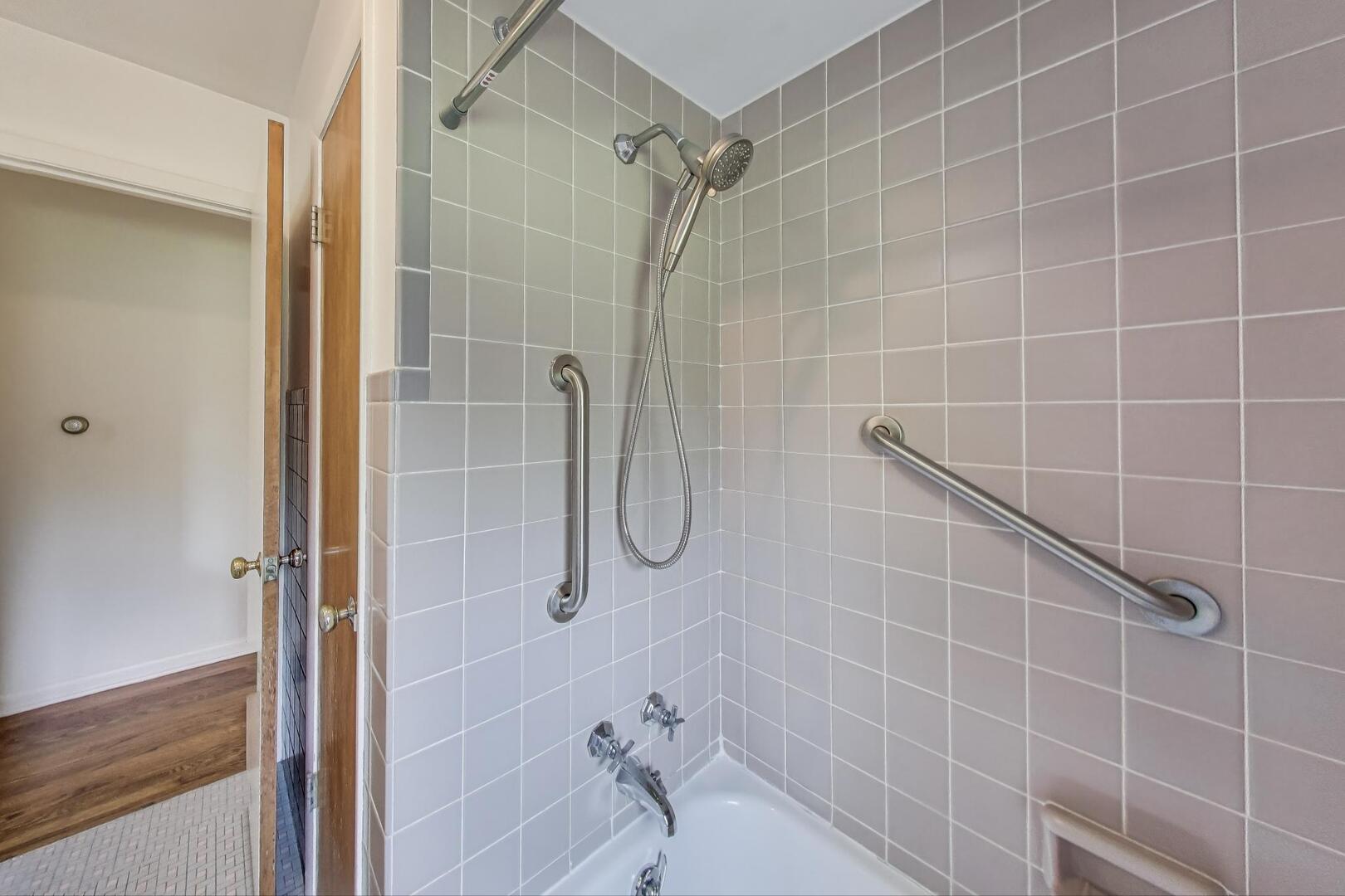 2300 Landwehr Road Northbrook, IL 60062 - Photo 25 of 36