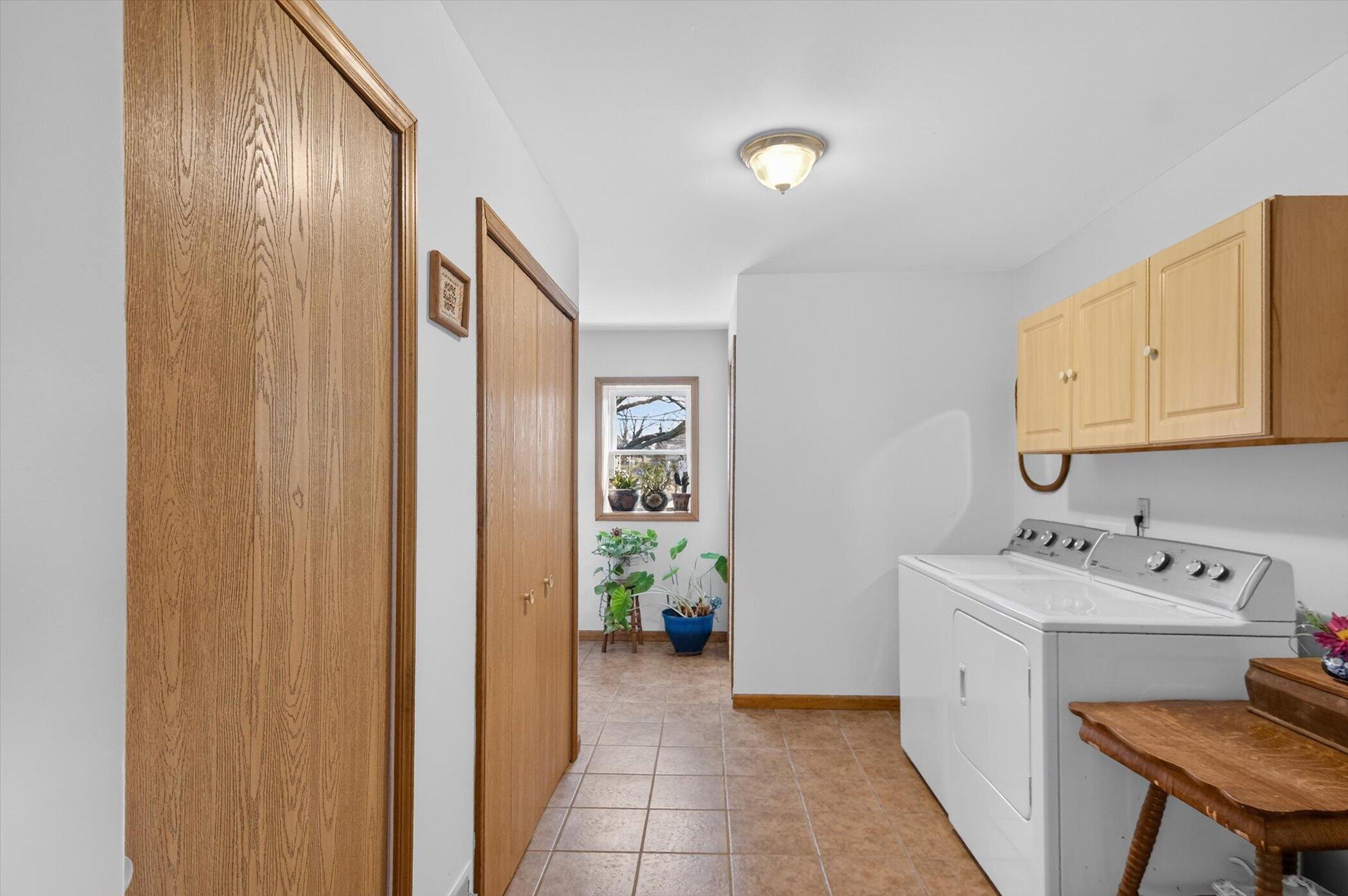 7001 Jefferson Road Brooklyn, MI 49230 - Photo 42 of 49 42-7001 Jefferson Rd Brooklyn-Windowstil