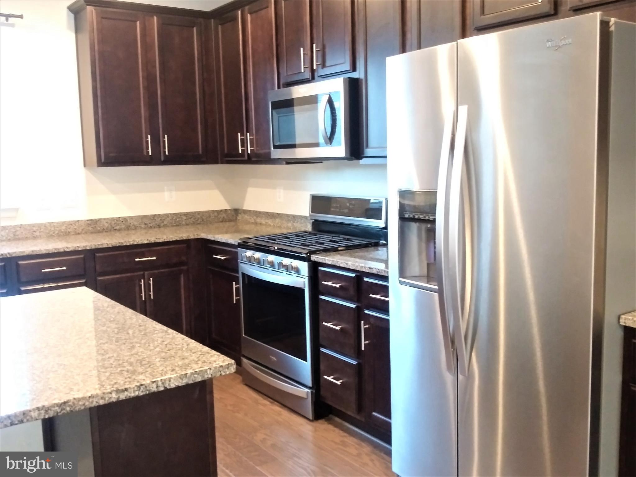 8016 Clovis Way Hanover, MD 21076 - Photo 13 of 41 Stainless steel appliances