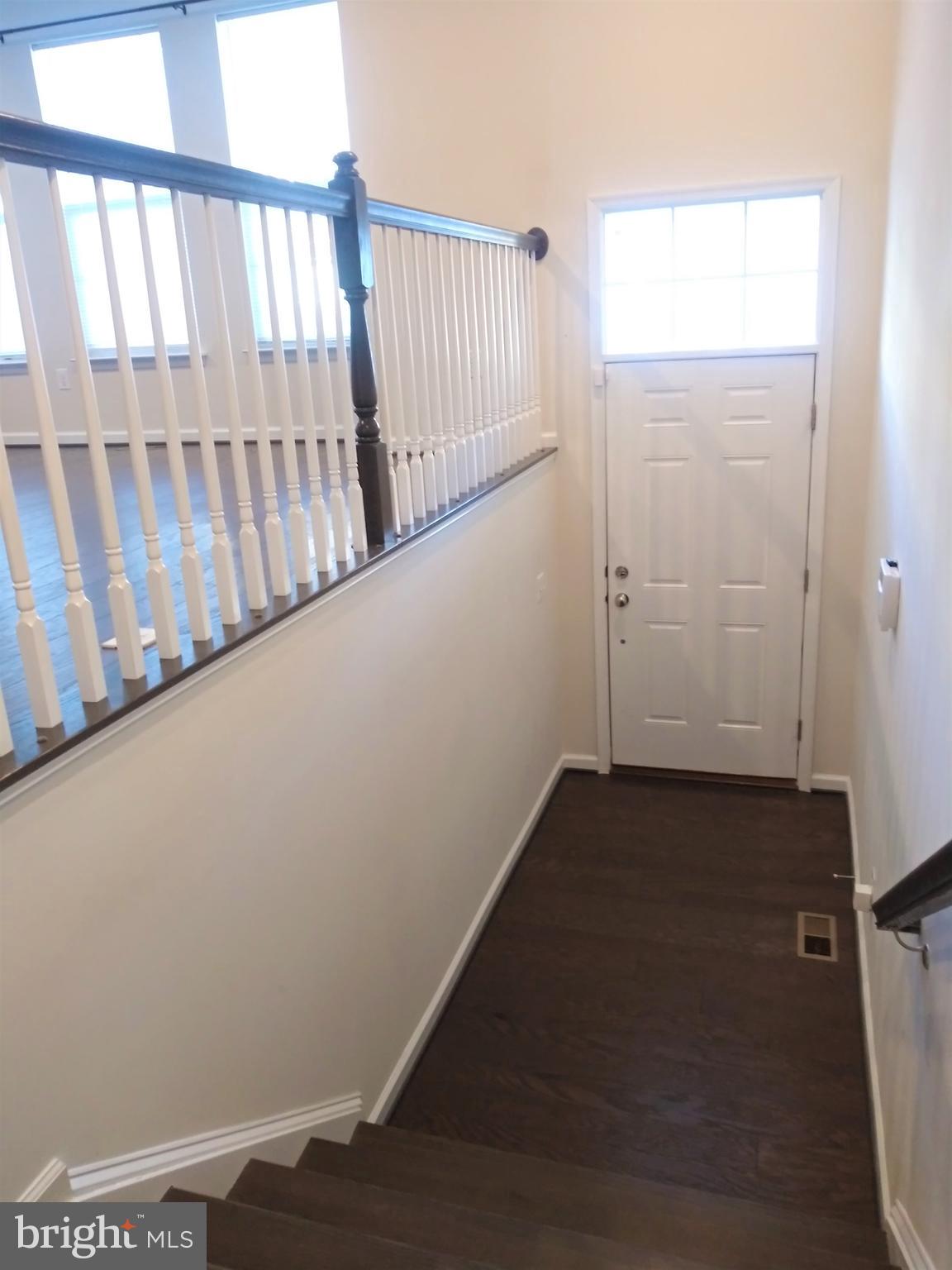 8016 Clovis Way Hanover, MD 21076 - Photo 4 of 41 Foyer