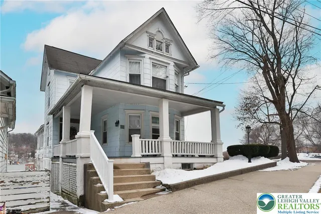 $249,900 | 225 South 3rd Street, Bangor, PA 18013