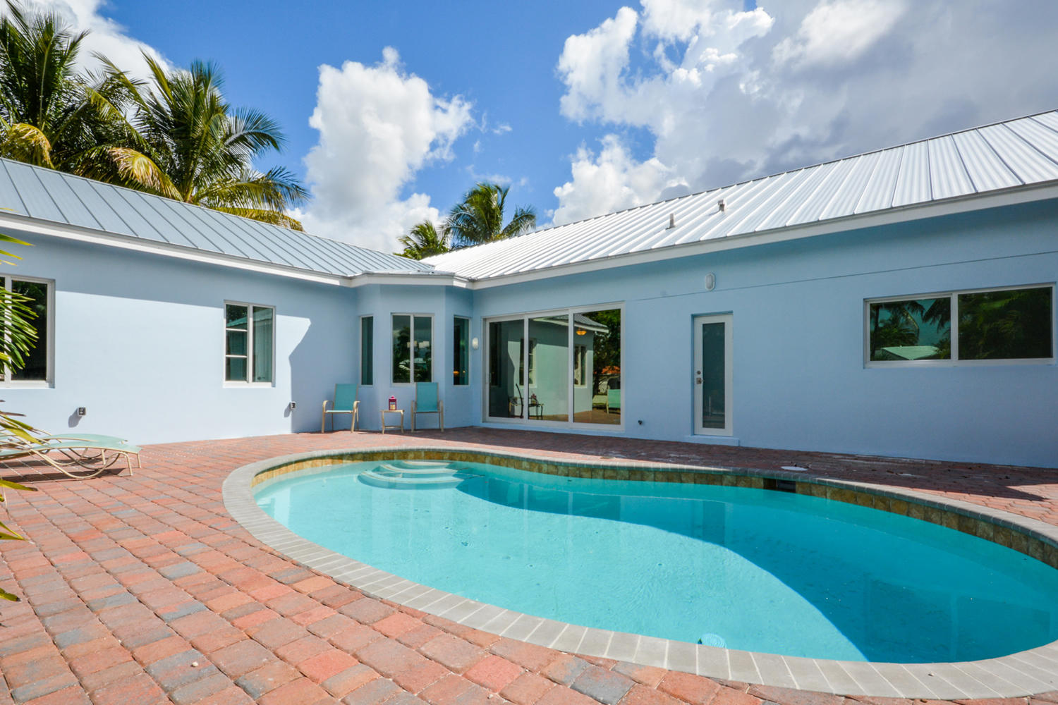 1251 Southwest 4th Avenue Boca Raton, FL 33432 - Photo 23 of 39 Pool & House View
