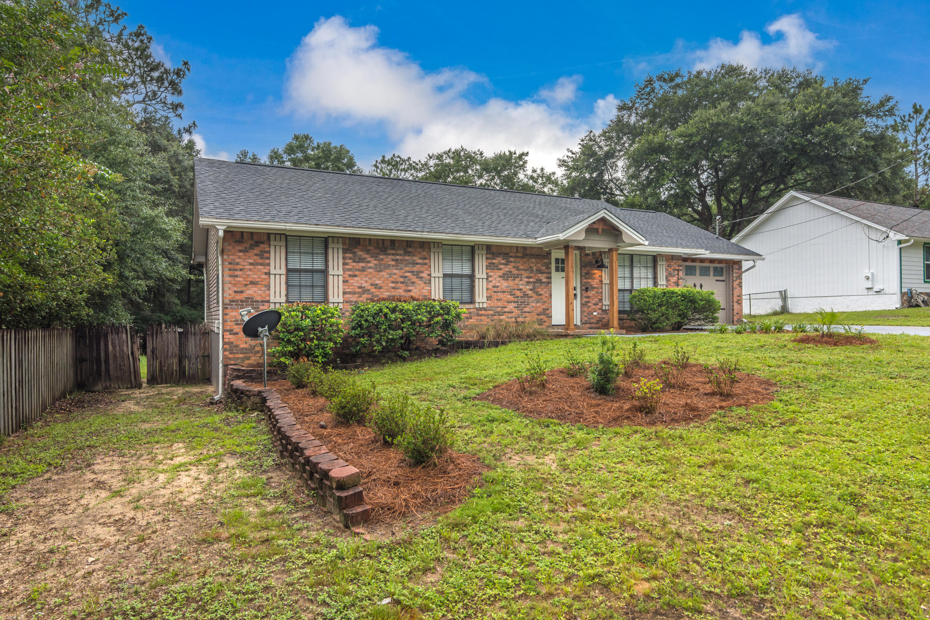 427 John King Road Crestview, FL 32539 - Photo 2 of 33 427 John King Rd Exterior-2