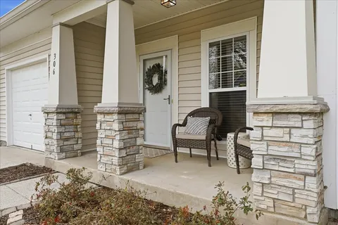 $570,000 | 306 Normandy Circle, Nashville, TN 37209