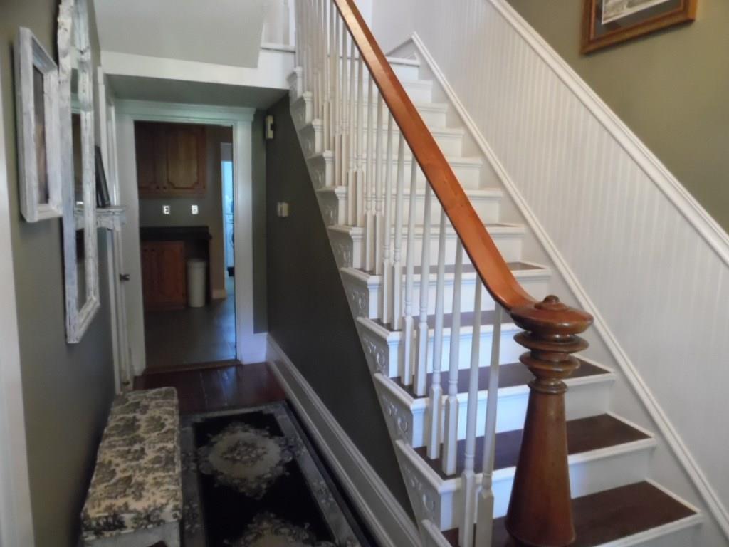 614 Howard Road Greenwood, IN 46142 - Photo 5 of 44 Gallery Image 5