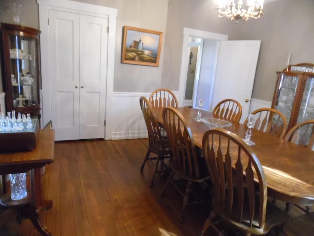 614 Howard Road Greenwood, IN 46142 - Photo 9 of 44 Gallery Image 9