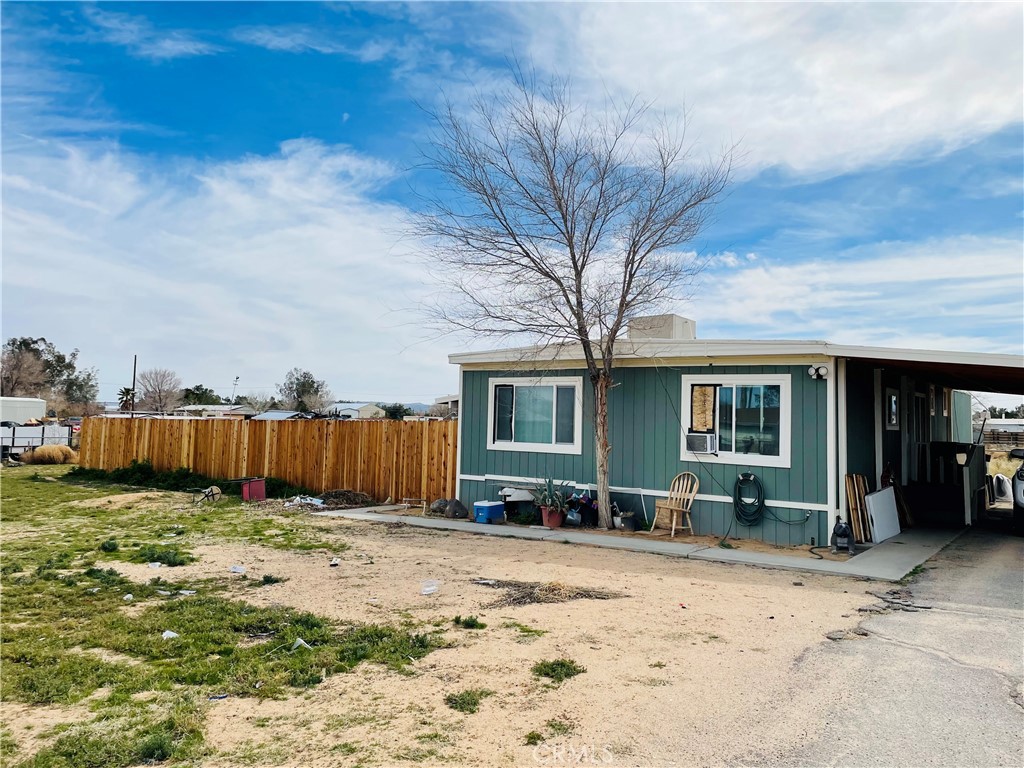 4561 West Reeves Ave  