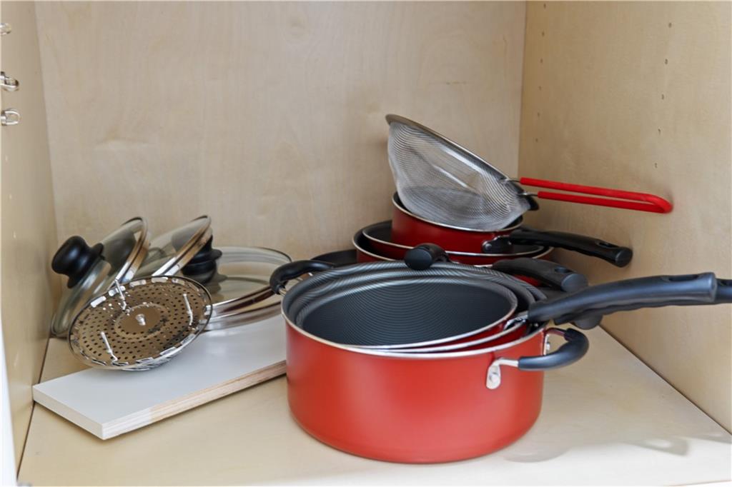 523 Alpine Avenue Pittsburgh, PA 15212 - Photo 18 of 29 a blue and white room with blue walls