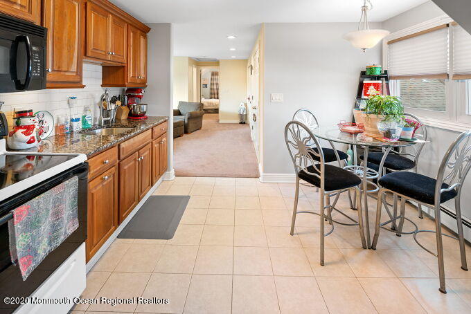 573 Lloyd Road Aberdeen, NJ 07747 - Photo 16 of 23 virtual-tour-86231-photo-16076293450438