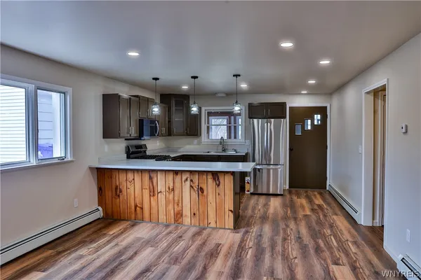 $1,350 | 21 Center Street, Evans, NY 14006