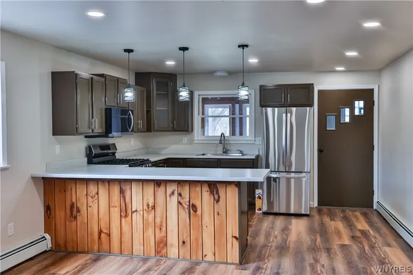 $1,350 | 21 Center Street, Evans, NY 14006