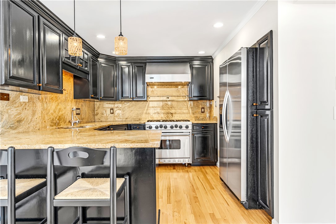 22 Miles Avenue, Unit 1 Providence, RI 02906 - Photo 5 of 32