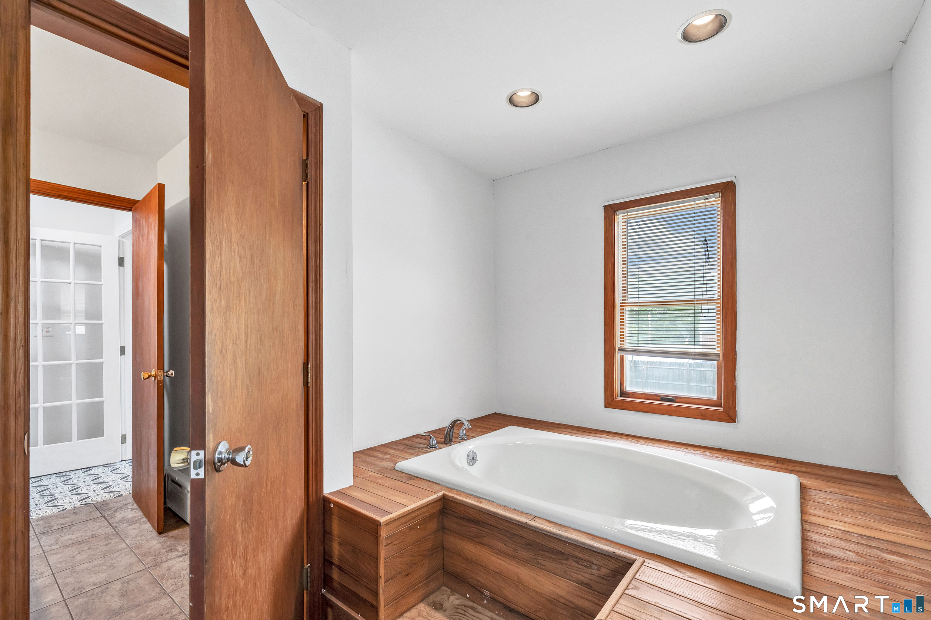 72 Bennett Avenue Waterbury, CT 06708 - Photo 23 of 35 Gallery Image 23