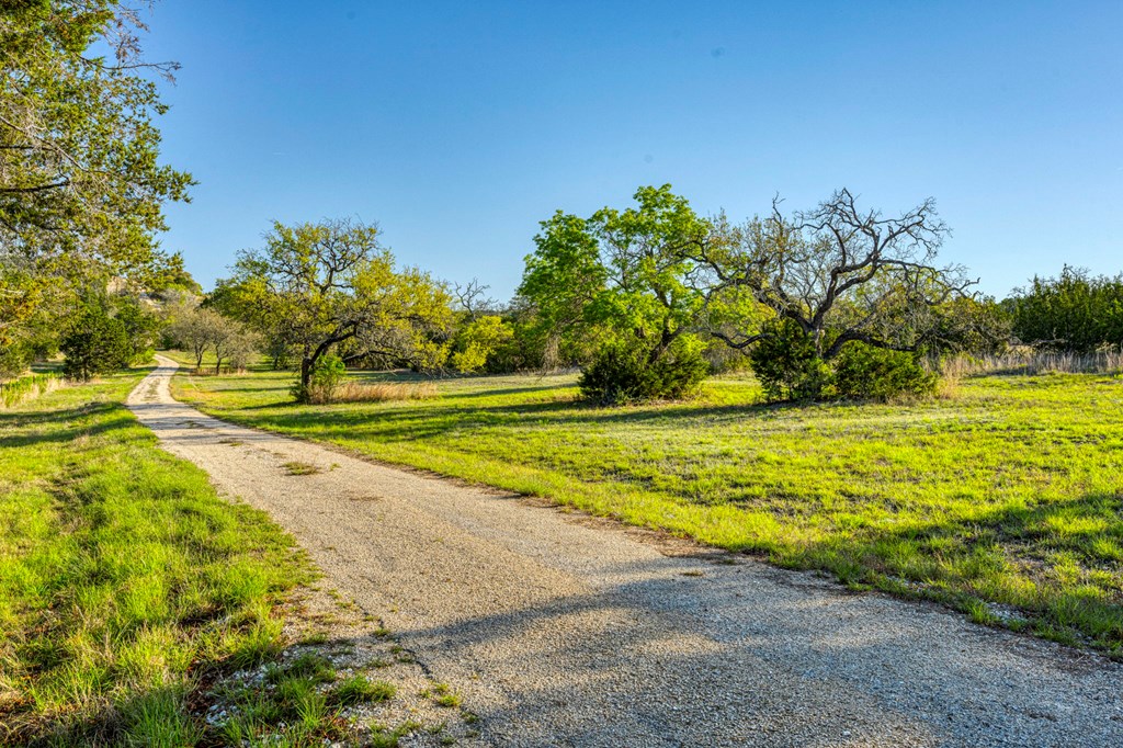 27 Center Point Center Point, TX 78010 - Photo 3 of 74