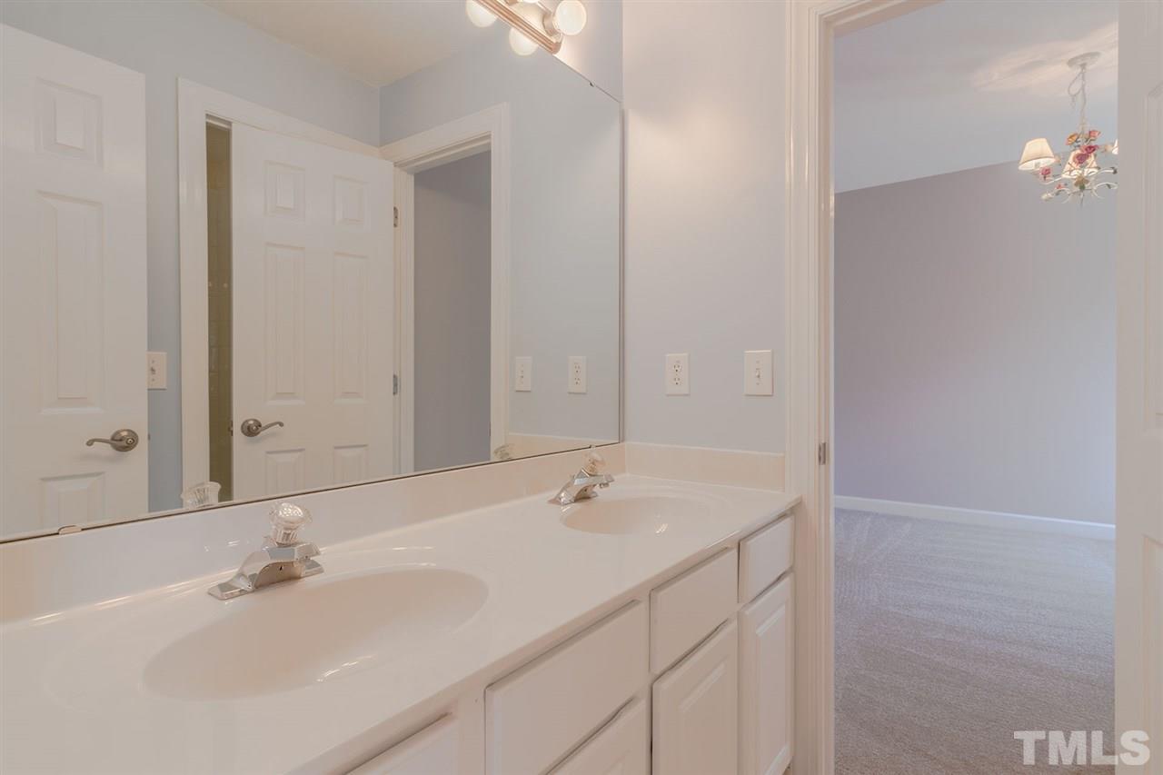 5200 Bartons Enclave Lane Raleigh, NC 27613 - Photo 22 of 25 Gallery Image 22
