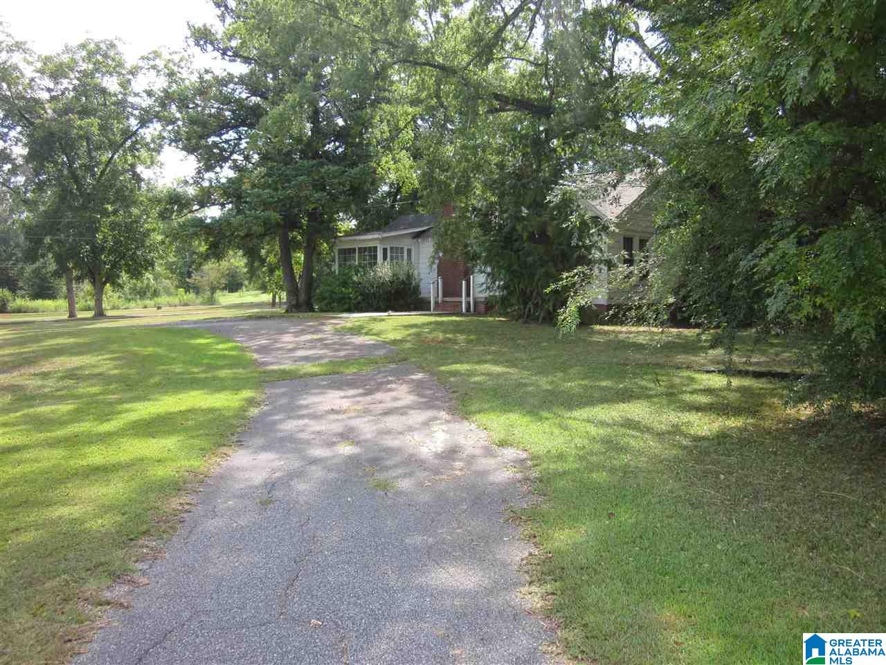 1517 Quarry Road Sylacauga, AL 35151 - Photo 3 of 16