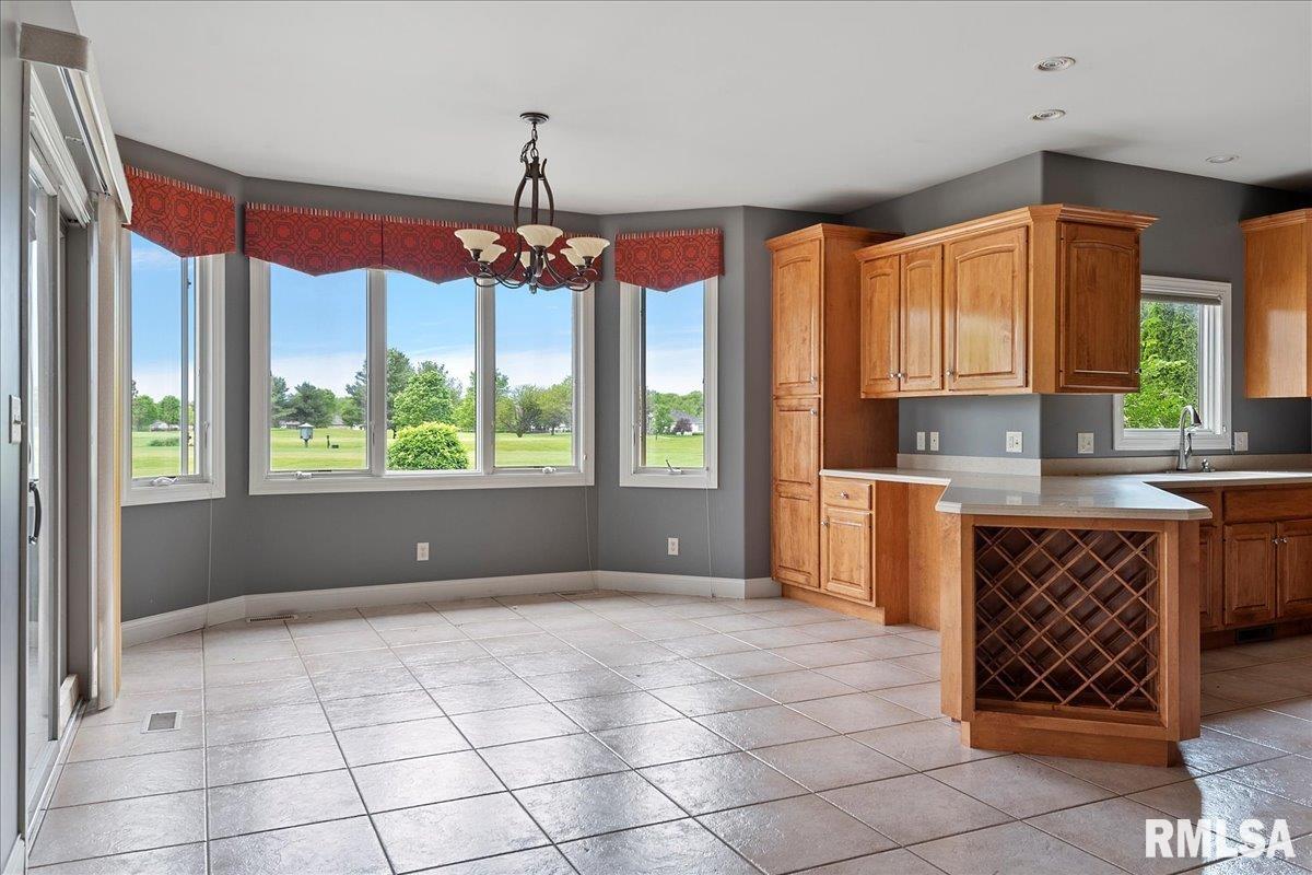 6401 Stonehaven Ridge Springfield, IL 62711 - Photo 17 of 76