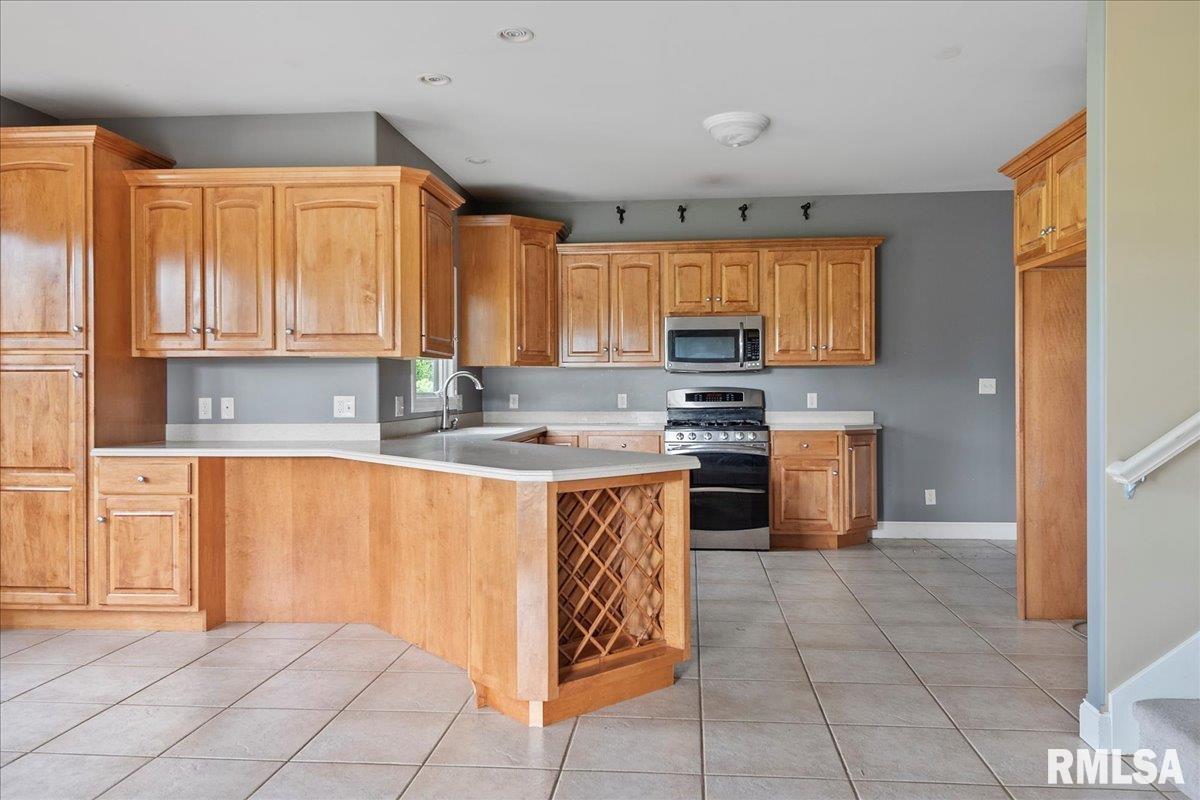 6401 Stonehaven Ridge Springfield, IL 62711 - Photo 18 of 76