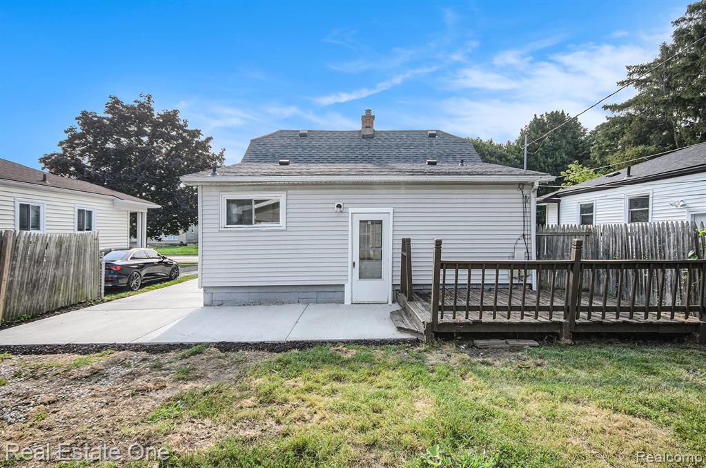 24924 Tuscany Avenue Eastpointe, MI 48021 - Photo 17 of 17