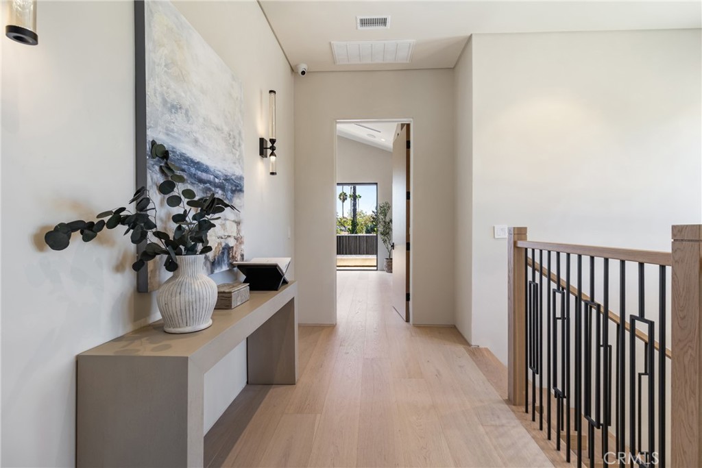 15721 Addison Street Encino, CA 91436 - Photo 42 of 69