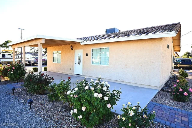 $1,500 | 5081 North Pioneer Way, Unit B, Las Vegas, NV 89149