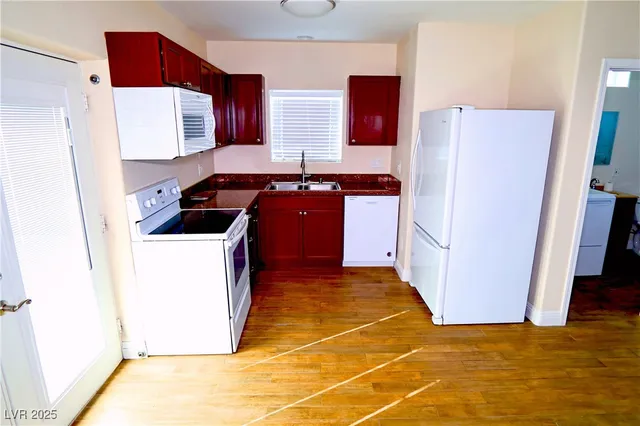 $1,500 | 5081 North Pioneer Way, Unit B, Las Vegas, NV 89149