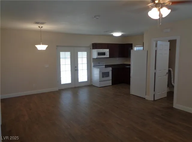 $1,500 | 5081 North Pioneer Way, Unit B, Las Vegas, NV 89149