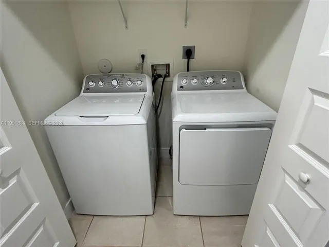 $3,650 | 9113 Northwest 159th Street, Unit 9113, Miami Lakes, FL 33018