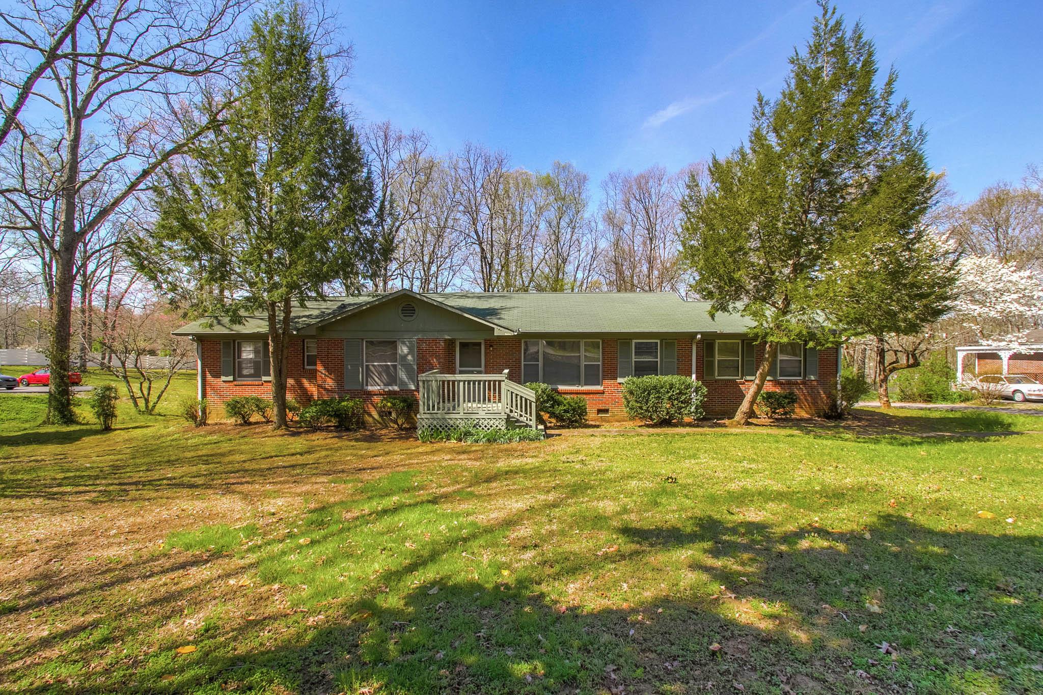 106 Hilltop Road Dickson, TN 37055 - Photo 2 of 30 Gallery Image 2