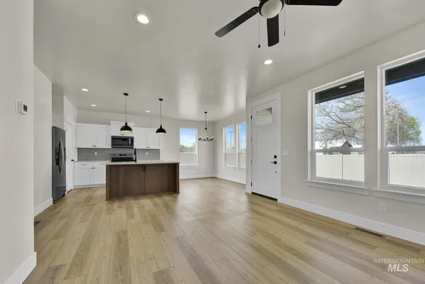 $348,000 | 2910 Nieve Lane, Caldwell, ID 83605