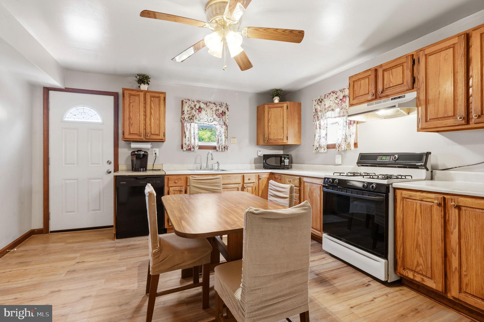 219 Taylor Street Riverside, NJ 08075 - Photo 7 of 25